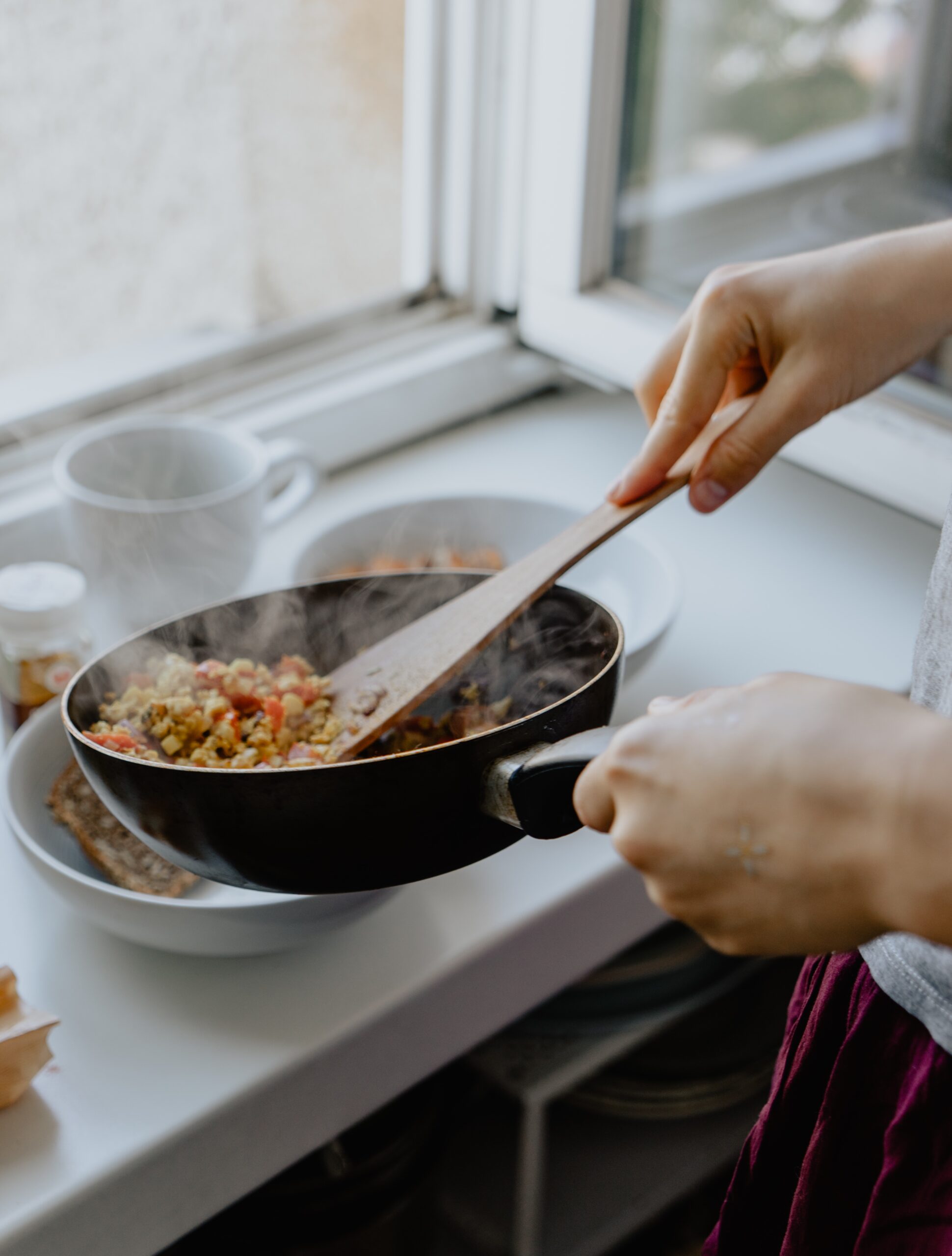 10 Must-Have Kitchen Gadgets That Will Revolutionize Your Cooking Experience